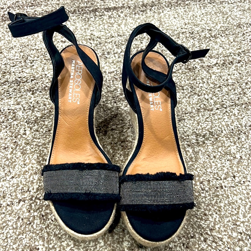 Aerosoles by Martha Stewart size 7 wedge
